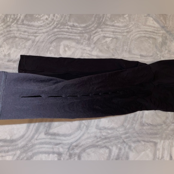 Aerie Chill play move cut out leggings - Picture 6 of 11